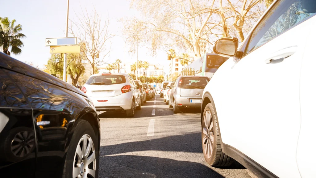 Dicas para planejar trajetos mais seguros e evitar contratempos na cidade